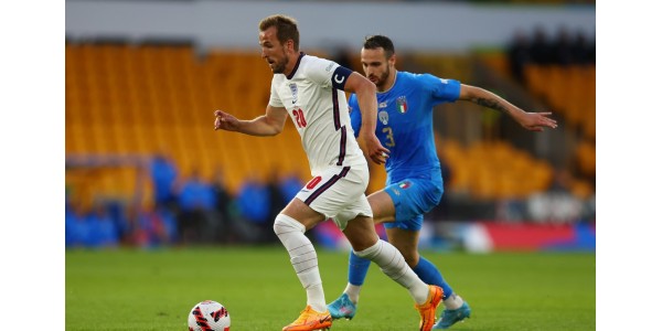 L'Italia resta imbattuta e l'Inghilterra non riesce a vincere